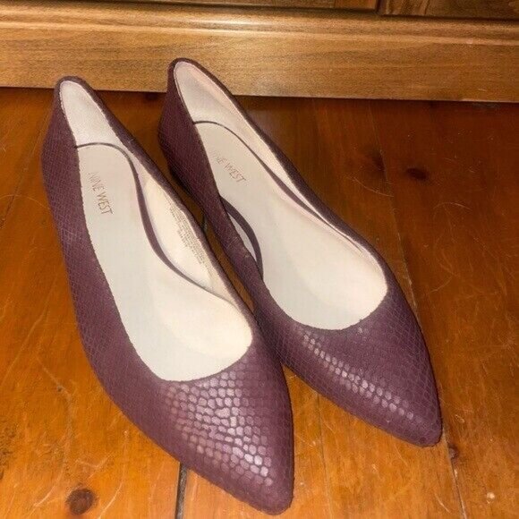 Nine West Onlee Burgundy Leather Pointed Toe Flats Shoes - Picture 2 of 8